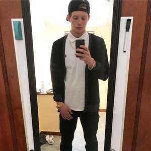 Meet your Posher, Keith